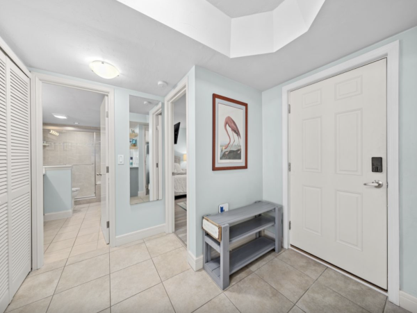 Sanibel Vacation Condo Sleeps Six Guests.